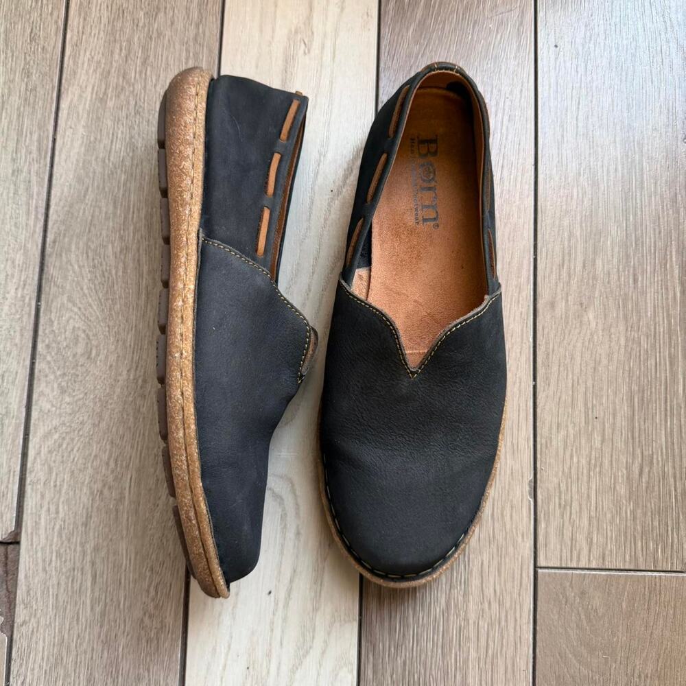 Born navy blue leather slip